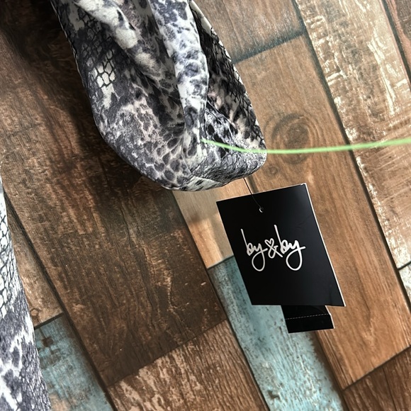 By&by XS snake print blouse button down - Picture 7 of 16